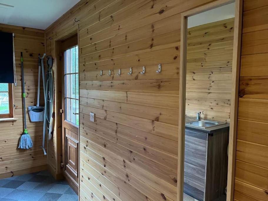 Artro Lodge Luxury 3 Bedroom, 3 Bathroom & Hot Tub 兰贝德 外观 照片