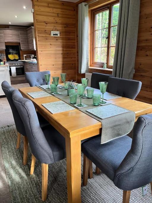 Artro Lodge Luxury 3 Bedroom, 3 Bathroom & Hot Tub 兰贝德 外观 照片